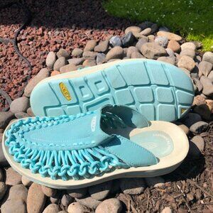 Keen Uneek Slide Size 7 Sandal Sky Blue